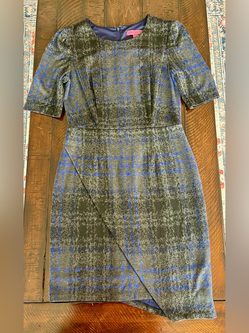 Betsey Johnson Plaid Sheath Dress Blue Gray Black Textured Puff Sleeve Size 8